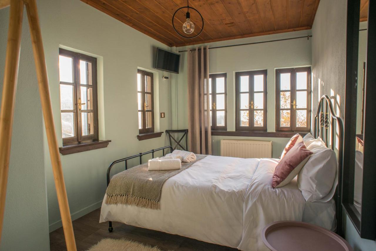 Charis Guesthouse Makrinítsa Buitenkant foto